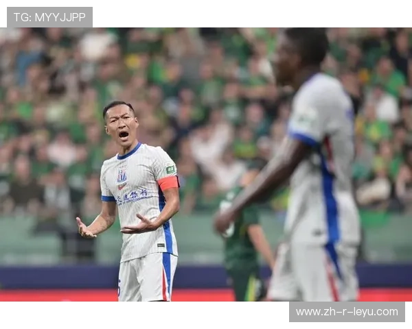 上海申花拉唐边路传中搅乱防线